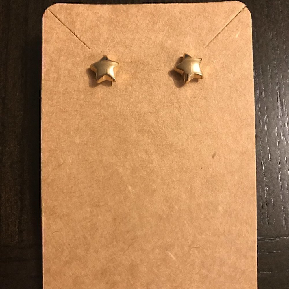 NWT Fashion Gold Star Stud Earrings